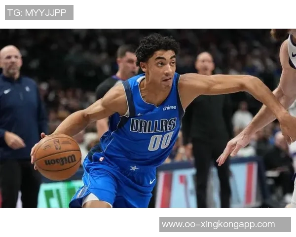 克里斯蒂全力参与训练营提升球队默契为新赛季做好充分准备